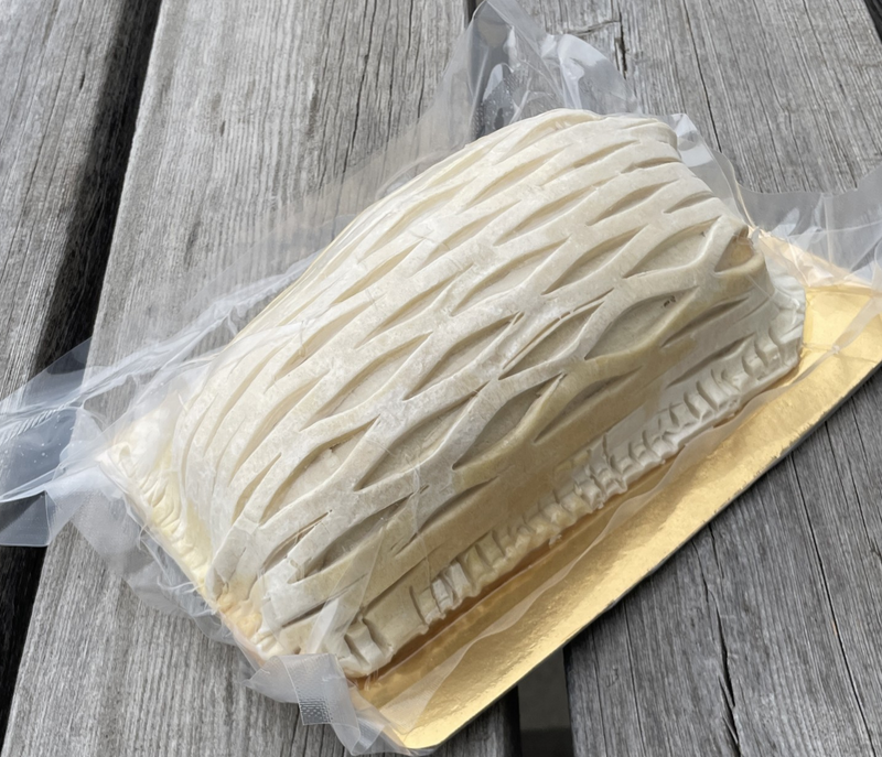 Cape D'or Salmon Wellington with Crab, 970g